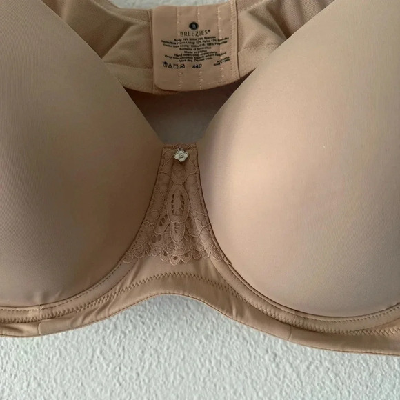 NEW Breezies Luxe Lace Underwire TShirt Bra Sunbeige Chic Everyday 44D Plus - Picture 6 of 11